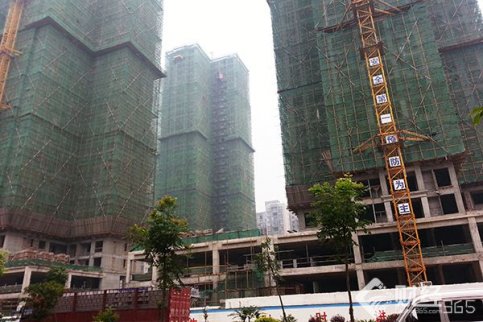 香港股市恒指挫逾200點 內房股集體急吐