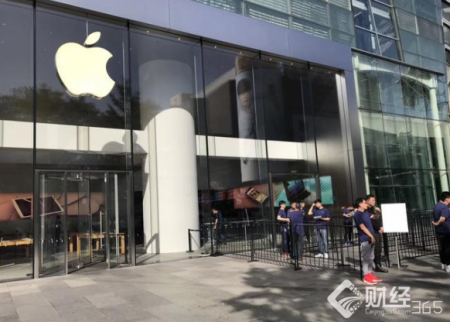 <b>iPhone 8今日發售　蘋果新機首次遇冷</b>