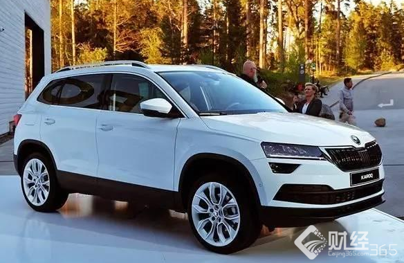 海外新車注重國內市場 看奔馳A級三廂版真是太霸氣了
