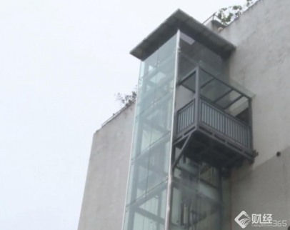 嫌行樓梯太累，重慶土豪業主建“獨家電梯”直