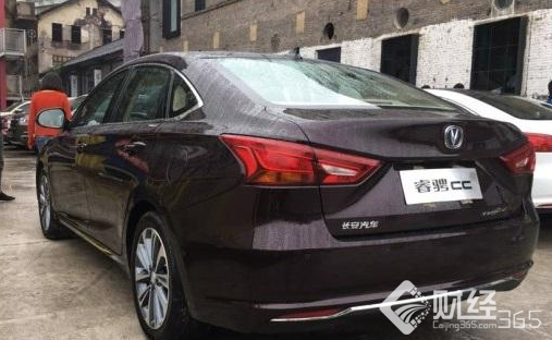 這輛國產(chǎn)車太牛了！你能認(rèn)出來是哪款汽車嗎？