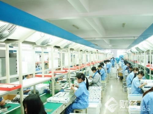 要成為一個讓人尊敬的人！李丐騰揣著41元拼出200億！