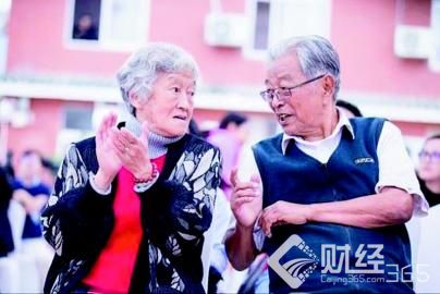 褚時健背后的女人，70歲陪丈夫東山再起！