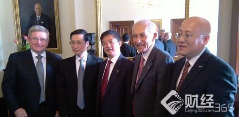 抵押家產萬元創業，從2毛錢洗茶壺到3800億化工帝國，比肩歷屆中國首富