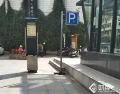 赤裸裸的誘惑!女性停車位寬敞的背后是“歧視”