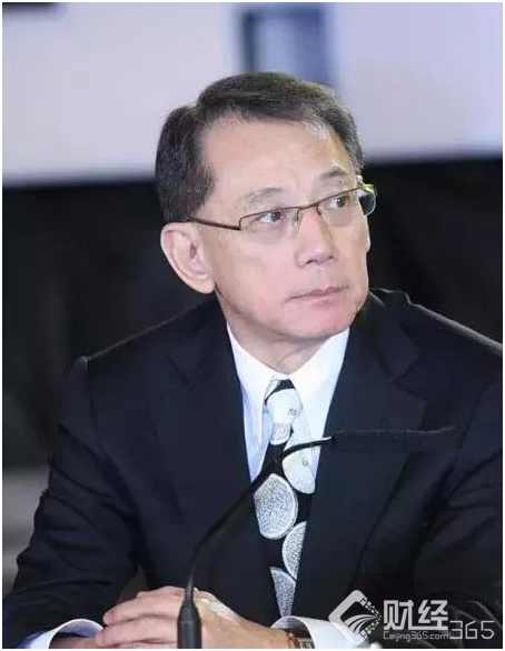 30年前欠下3.2億！而今成娛樂大亨，手握六大上市公司！