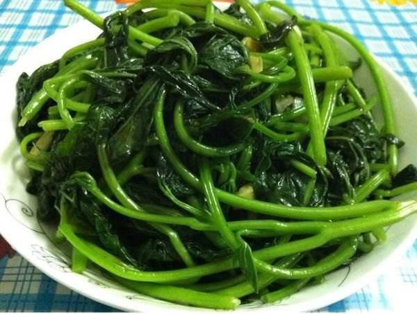 曾遇人生困境 最終與“紅薯”結緣，女創客帶領全村致富