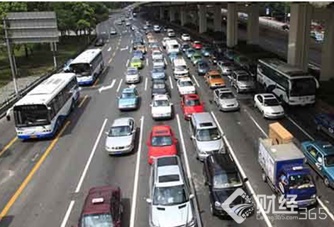 2017年汽車貸款新政出爐：4S店獨愛貸款買車　　
