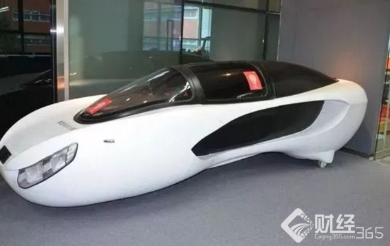 中國首款不會摔倒的兩輪電動車，未來遠超特斯拉？