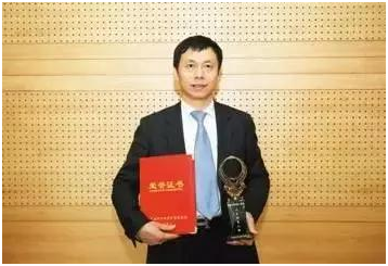 創(chuàng)業(yè)資訊：窮小子借900元闖天下 靠“吃虧”換來新天地！