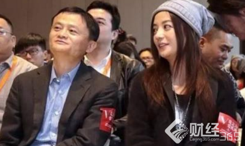 趙薇如何靠兩檔股票變身三百億，黃有龍出了多少力？