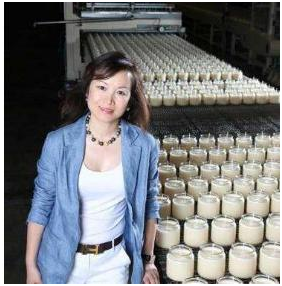 女中豪杰徐梅 靠一支蠟燭征服總統夫人，借10萬本金年賺1億
