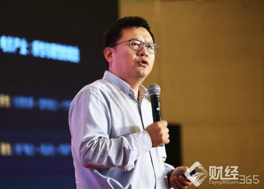 組團忽悠400萬，拉雷軍下水、做馬云門生堪比一代傳奇