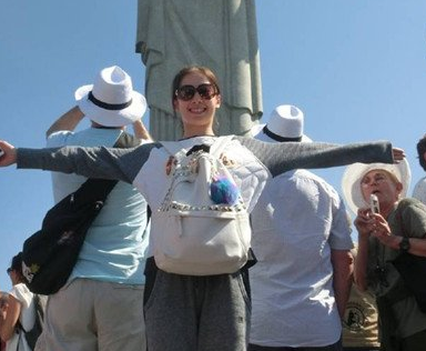 諶龍求婚成功：揭秘女友家庭背景 私人豪宅竟遭曝光!