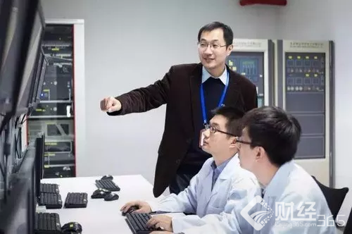 放棄美國綠卡，他讓世界超算格局進入中國時代！