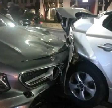 金泰妍發生車禍原因曝光!200萬豪車瞬間撞廢!