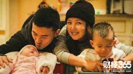 何潔離婚案開庭