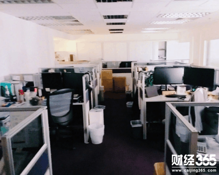 歲月從不敗美人：46歲闊太黎姿 當老板越來越大方！