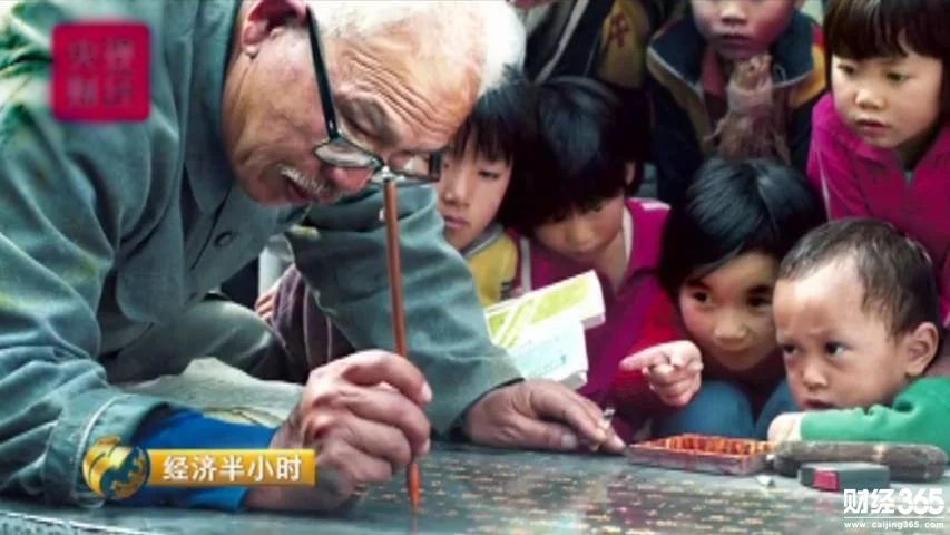 一門三杰書協會員 農民書法家潤格1000元一尺 