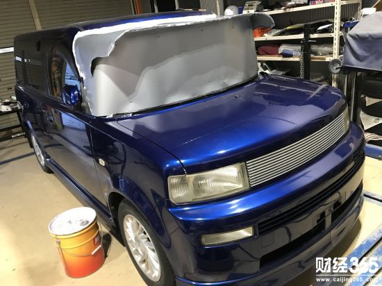 創業資訊：能玩游戲,還能開車 日本玩家把私家車改成了游戲機