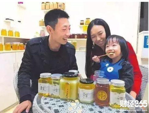 大學(xué)生創(chuàng)業(yè)：90后夫妻辭職回鄉(xiāng)趕蜂，年賣20噸蜂蜜收入過百萬
