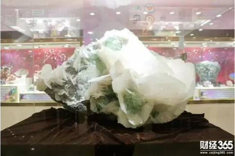 菜百黃金價格今天多少一克（2018年1月15日）