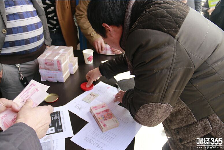 創(chuàng)業(yè)資訊：農民工月均收入穩(wěn)增長 2017年達3485元/月