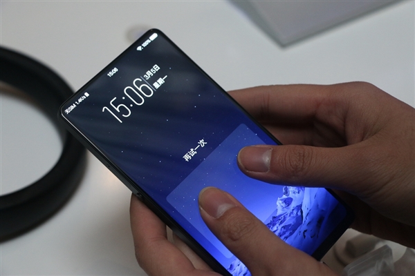 最完美全面屏vivo APEX上手體驗(yàn)：感覺很驚艷！