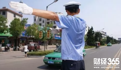 緊急避讓出現(xiàn)的違章可以申請行政復(fù)議
