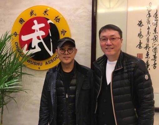 李連杰身形消瘦 網友：再不是少林寺的覺遠小和尚了