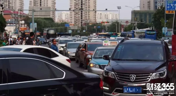 重磅！濟南高架橋高峰期要限行外地車了！你同意嗎？