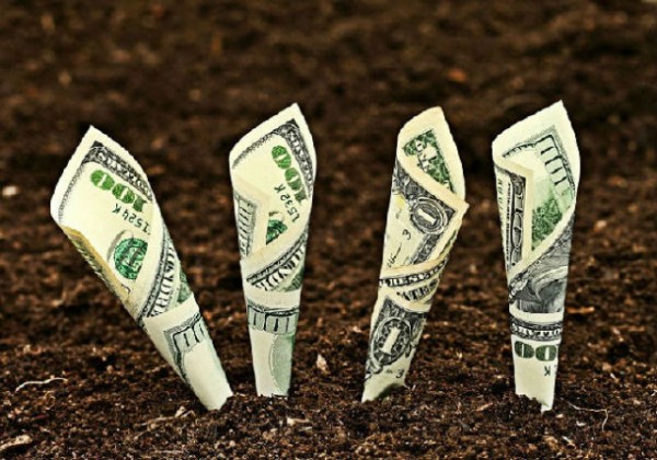 楊斌哲：5.24黃金走勢持續震蕩，千三壓制仍有效。