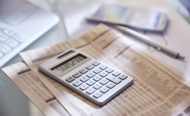 上半年新基金發行遇冷 公募基金苦捱寒冬