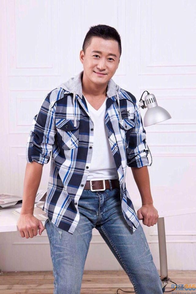 吳京硬照黑洞